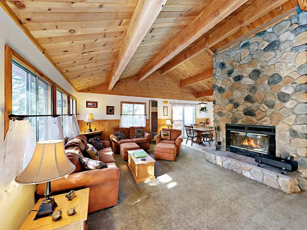 43651 Yosemite House, Big Bear Lake, Statele Unite ale Americii