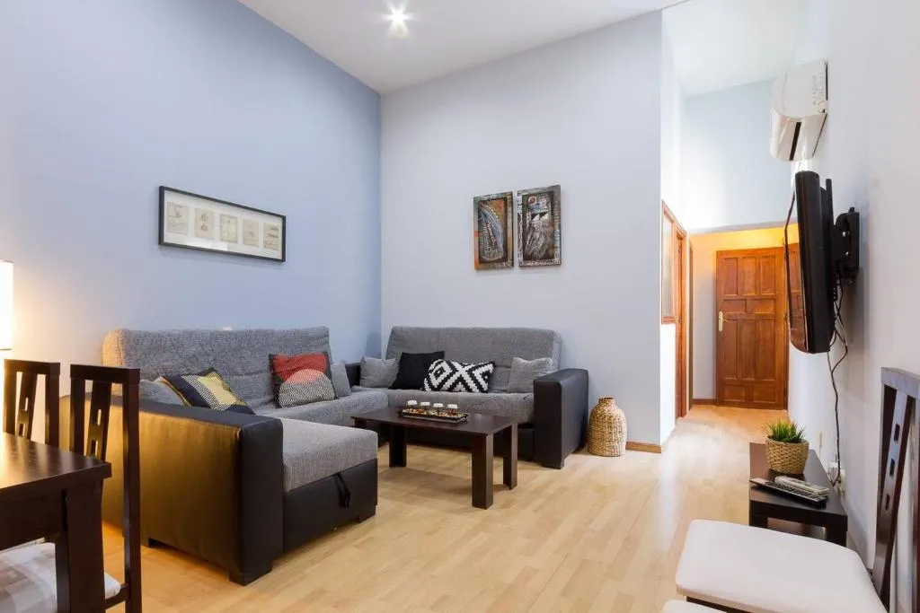 Cozy Apartment in Plaza Mayor Square by Batuecas, Madrid, Spania