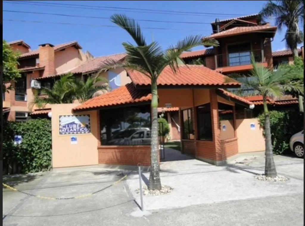 Pé na areia Triplex em Jurerê 50m mar, Florianópolis, Brazilia