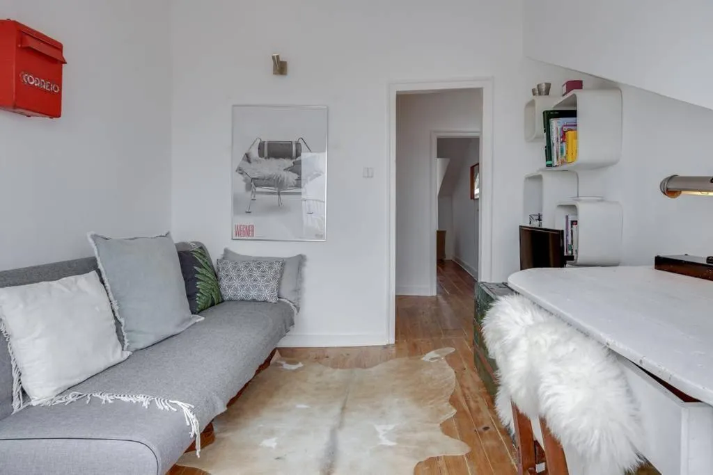 Cosy 1 bedroom apartment in Santos, Amadora, Portugal