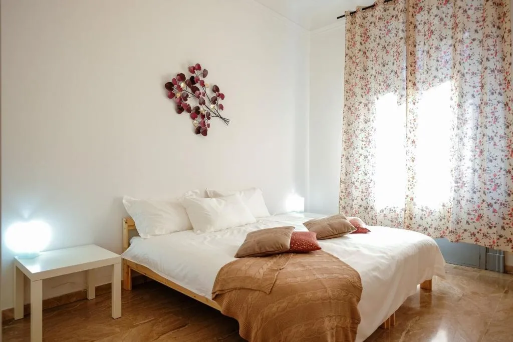 Two-bedroom apartment in Central Station, Milano, Italia
