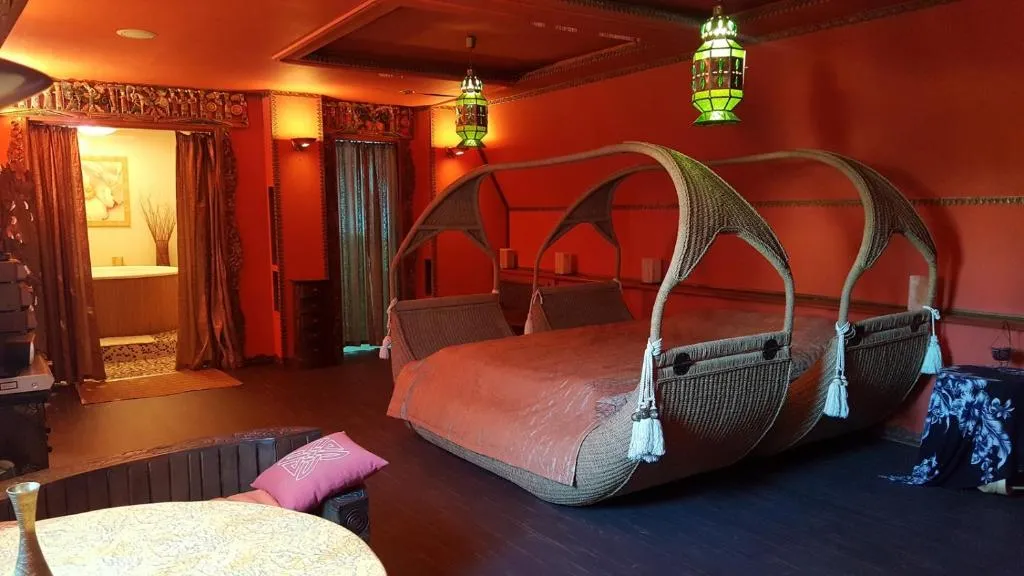 Mini hotel Retreat, Kudrovo, Russia