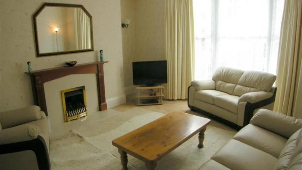 Maesgwyn, Tenby, United Kingdom