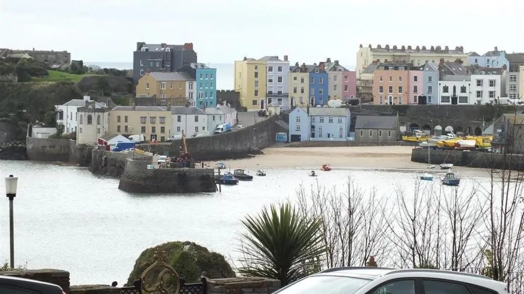 Croft Court 16, Tenby, United Kingdom