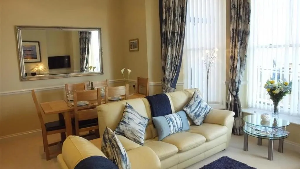 South Beach Court 5, Tenby, Marea Britanie