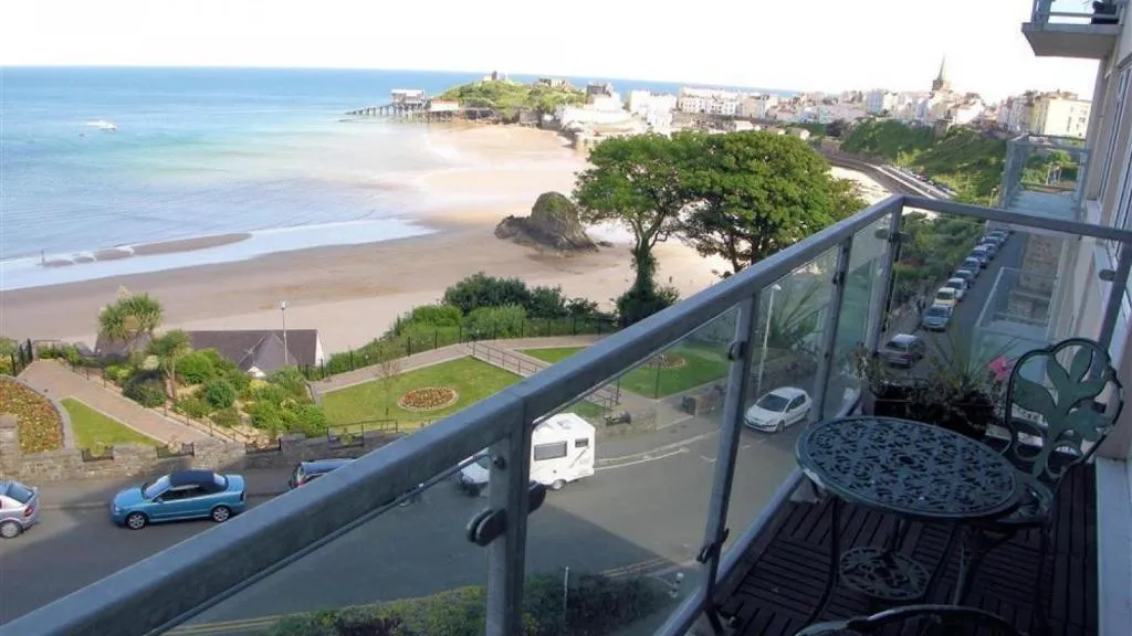 Croft Court 52, Tenby, Marea Britanie