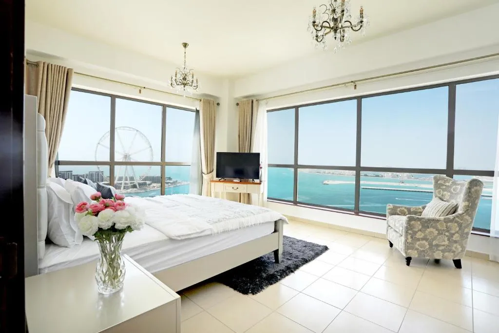 Luxury Casa - Grand Sea View Apartment, Dubai, Emiratele Arabe Unite