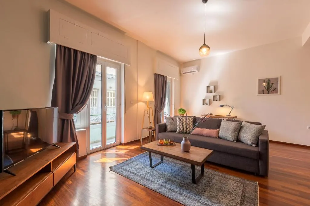 Modernly furnished apartment in Psyri (A8), Athens, Greece