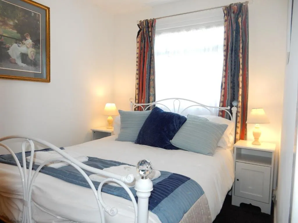 Dartmouth Happy Days Chalet, Dartmouth, United Kingdom