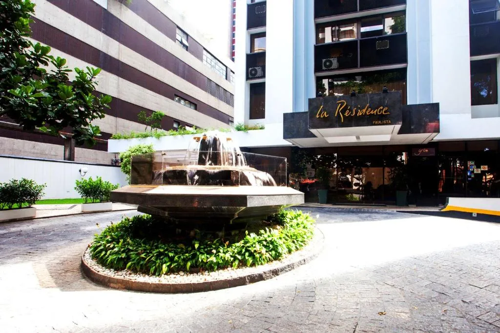 ★JARDINS LA RESIDENCE★ PISCINA ★METRÔ★WIFI★VAGA, Sao Paulo, Brazil
