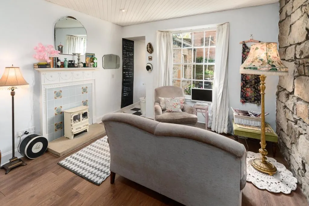 VINTAGE apt, pvt GARDEN, wifi, NEW TOWN, Edinburgh, United Kingdom