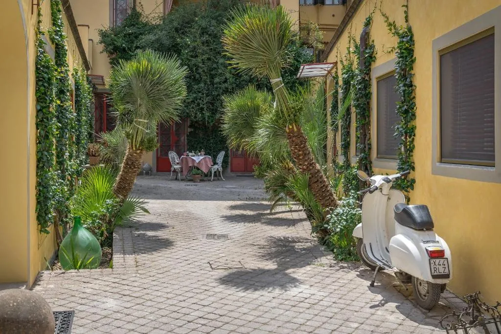 Drom Florence Rooms & Apartments, Florence, Italy