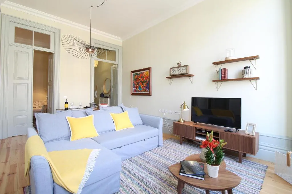 Romantic Ancient Flat with Balcony, Porto, Portugal