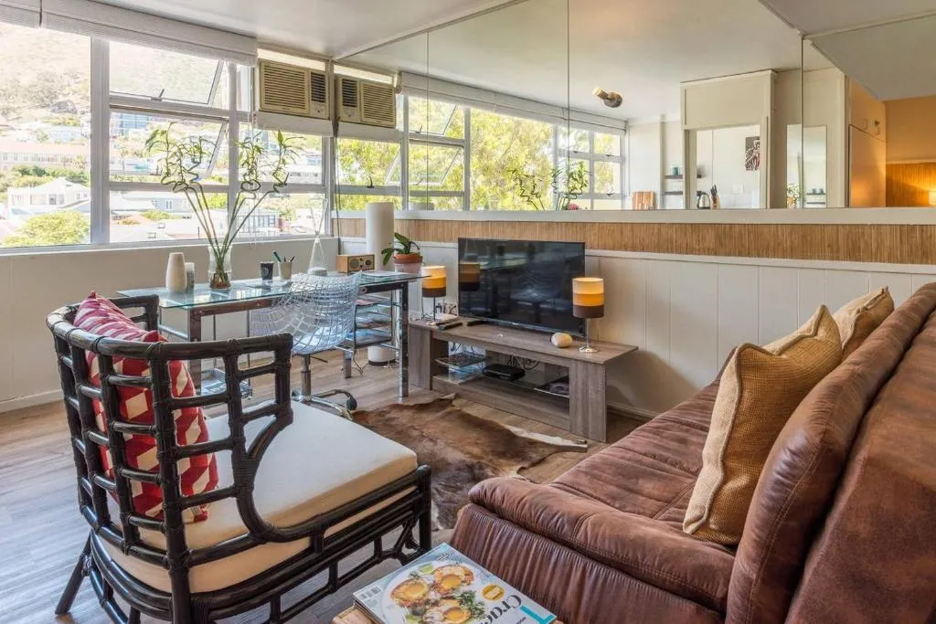 Montclaire 60A, Cape Town, South Africa