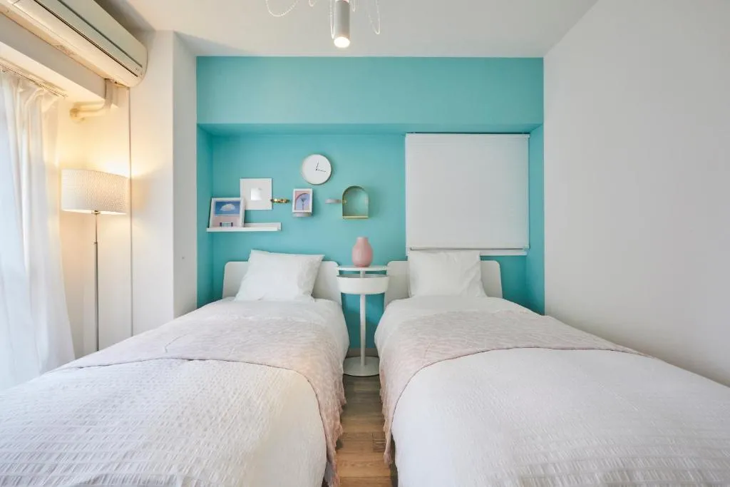 月の家 Designer's Apartment, Tokyo, Japan