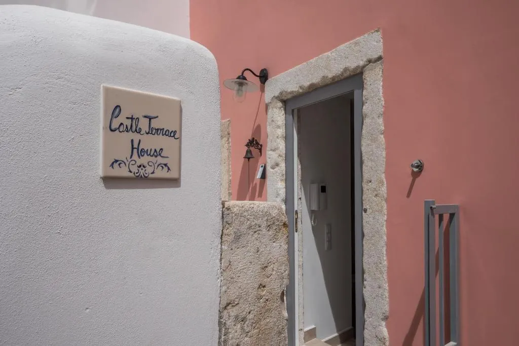 Castle Terrace Exclusive Apartment - Home By The Castle Apartment, Amadora, Portugal
