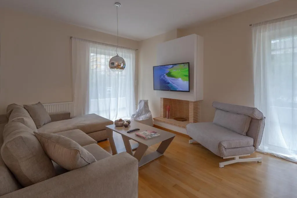 SAGITTARIUS - FALIRO SEA SIDE APARTMENT, Atena, Grecia