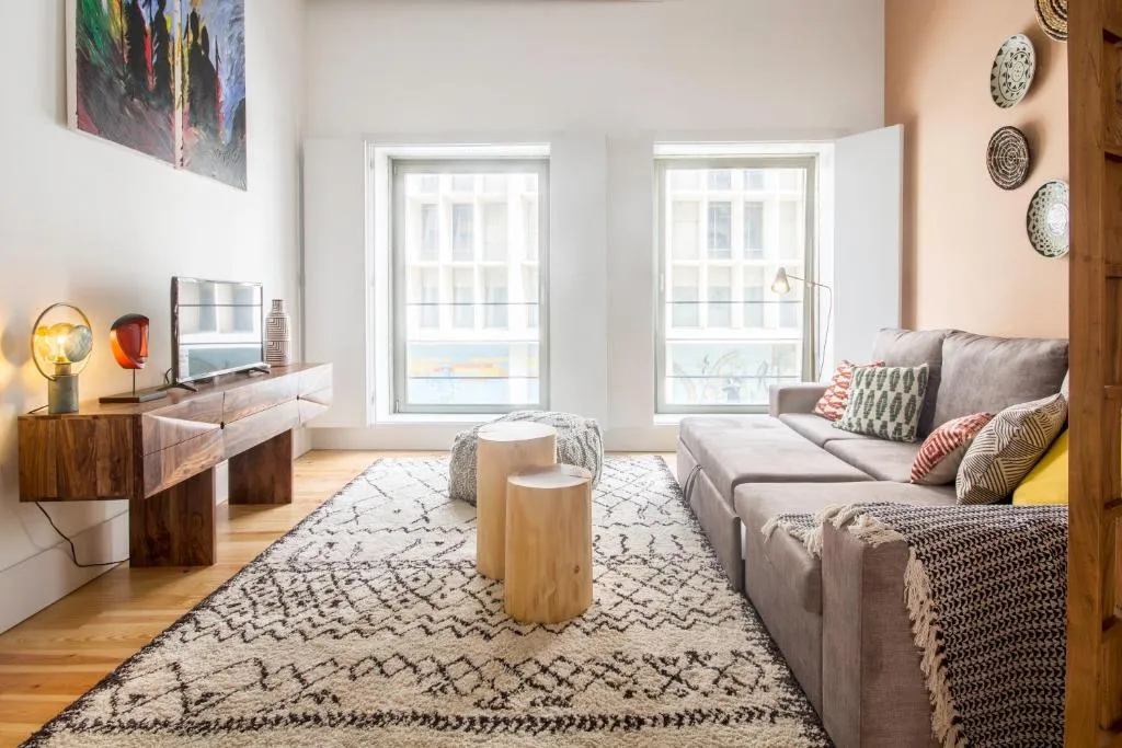 Ethnic Eclectic Apartment in Porto by Cozzy Homes, Porto, Portugalia