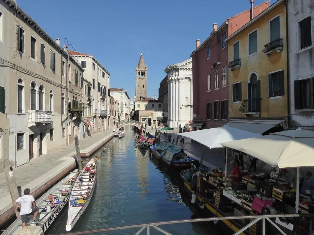 Sestiere Dorsoduro Venezia, a due passi dal ponte dei Pugni, Venice, Italy
