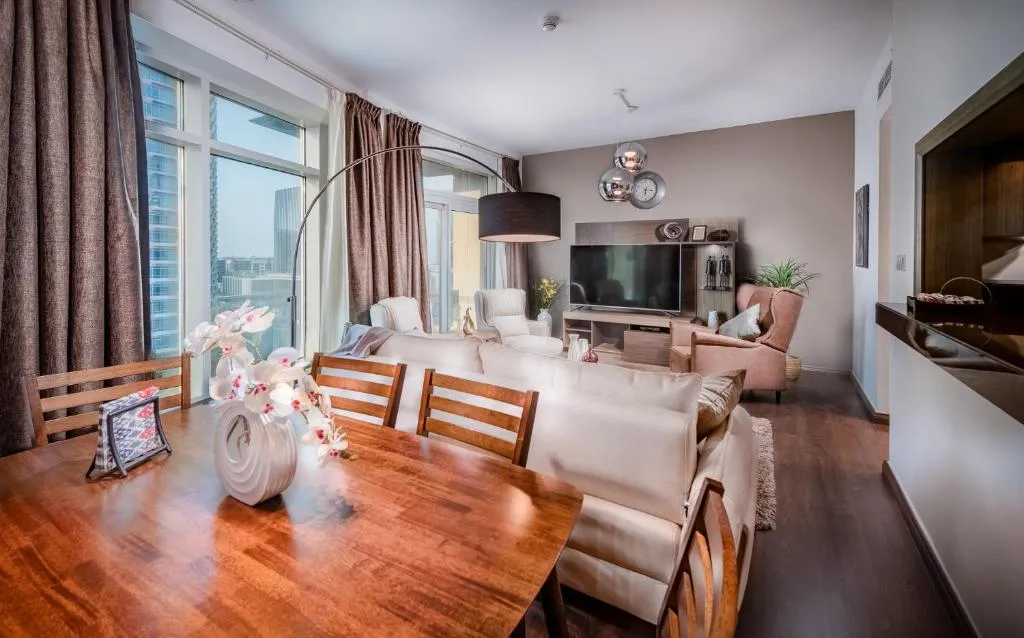 Al Ashrafia Holiday Homes -The Lofts West Downtown Boulevard, Dubai, Emiratele Arabe Unite