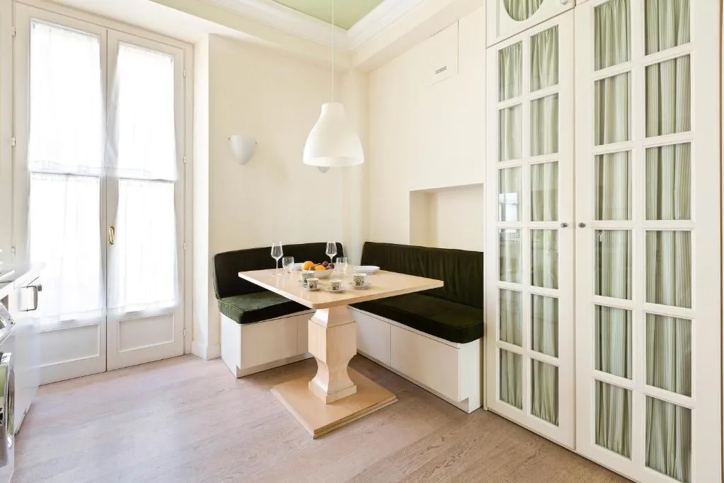 Corso Vercelli Elegant Apartment, Comasina, Italy
