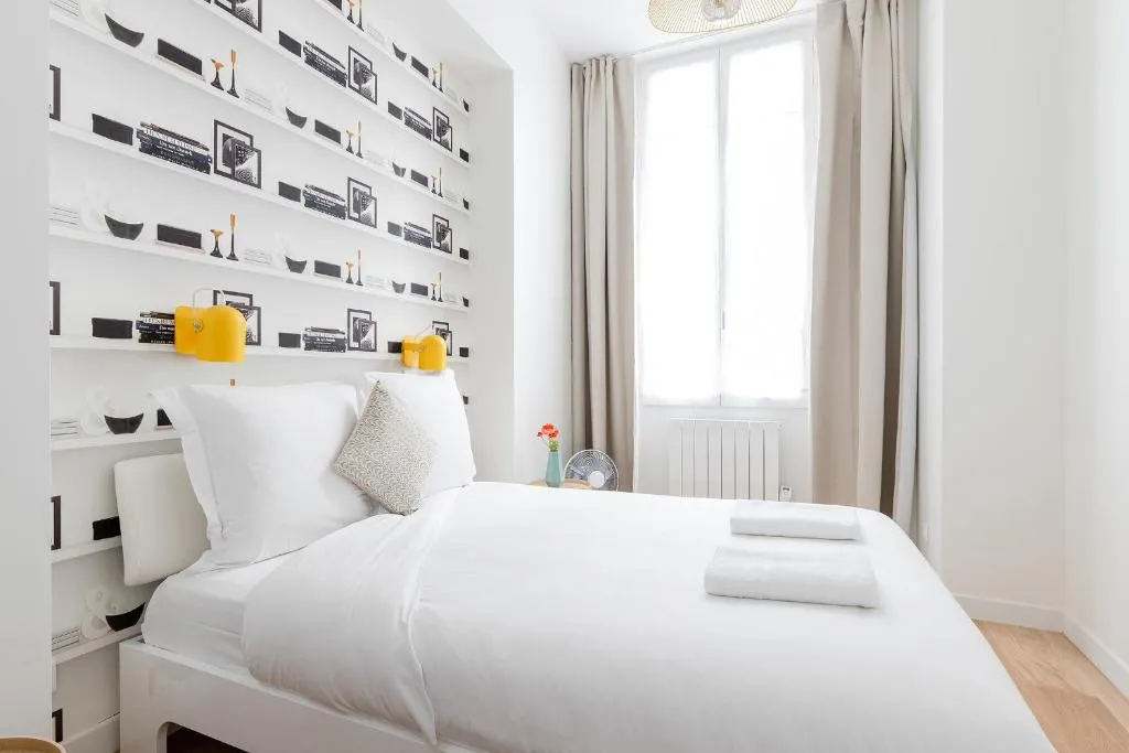 Arthemis Apartment - 2 Bedrooms, Paris, France