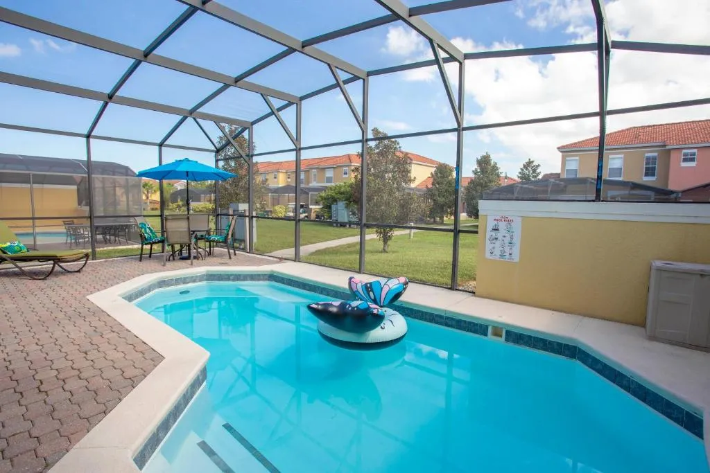 Four Bedroom w/ Pool Close to Disney 8570, Kissimmee, Statele Unite ale Americii