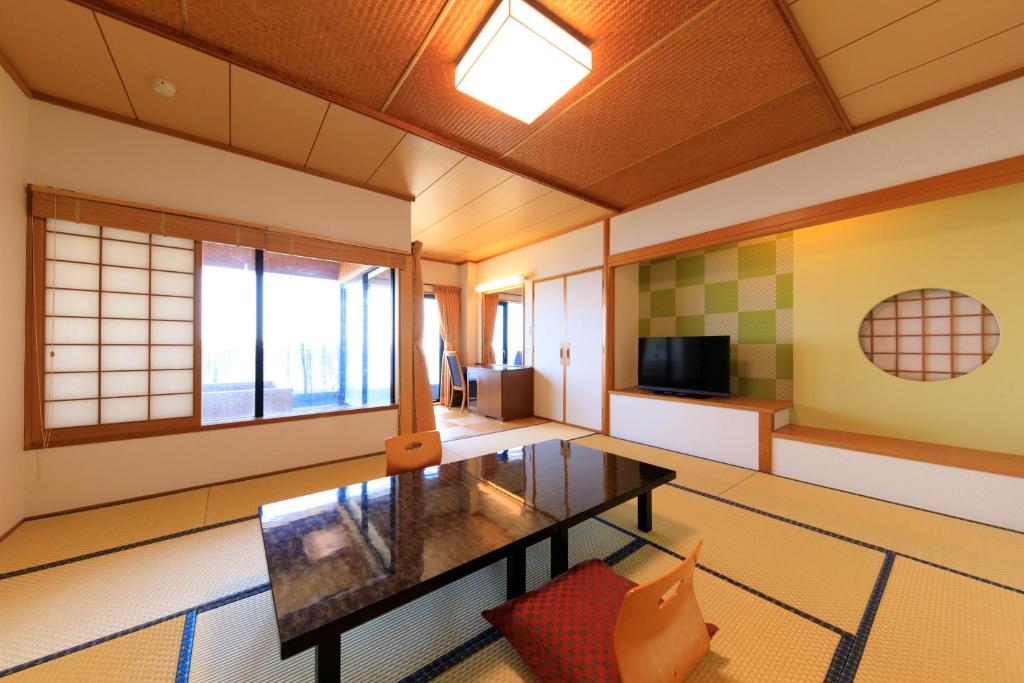 Seaside Hotel Mimatsu Ooetei thumbnail 2