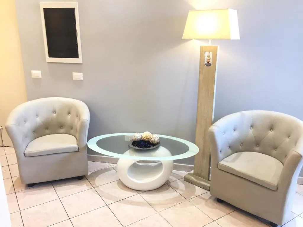 Bakirooms, Roma, Italia