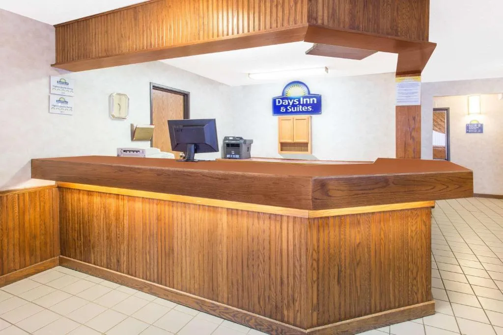 Days Inn & Suites by Wyndham Davenport East, Davenport, Statele Unite ale Americii
