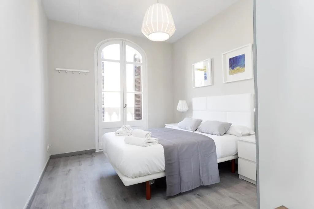Priority Fira Apartments, Barcelona, Spania