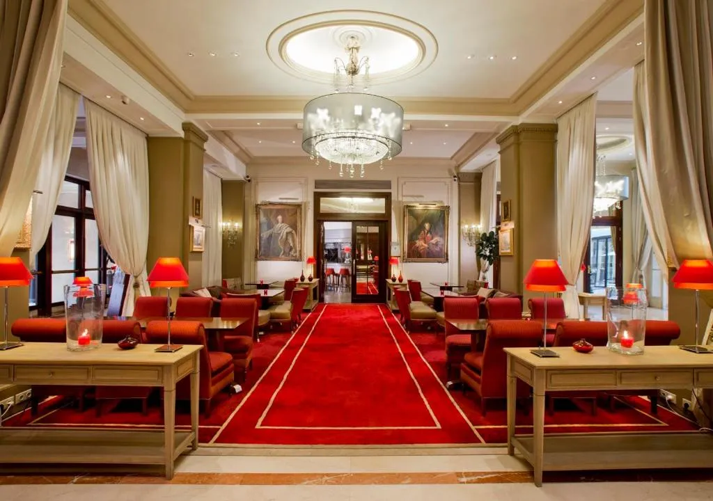 Hôtel California Champs Elysées, Paris, Franţa