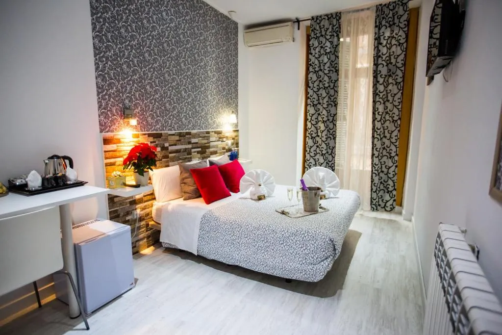 Hostal Adis, Madrid, Spain