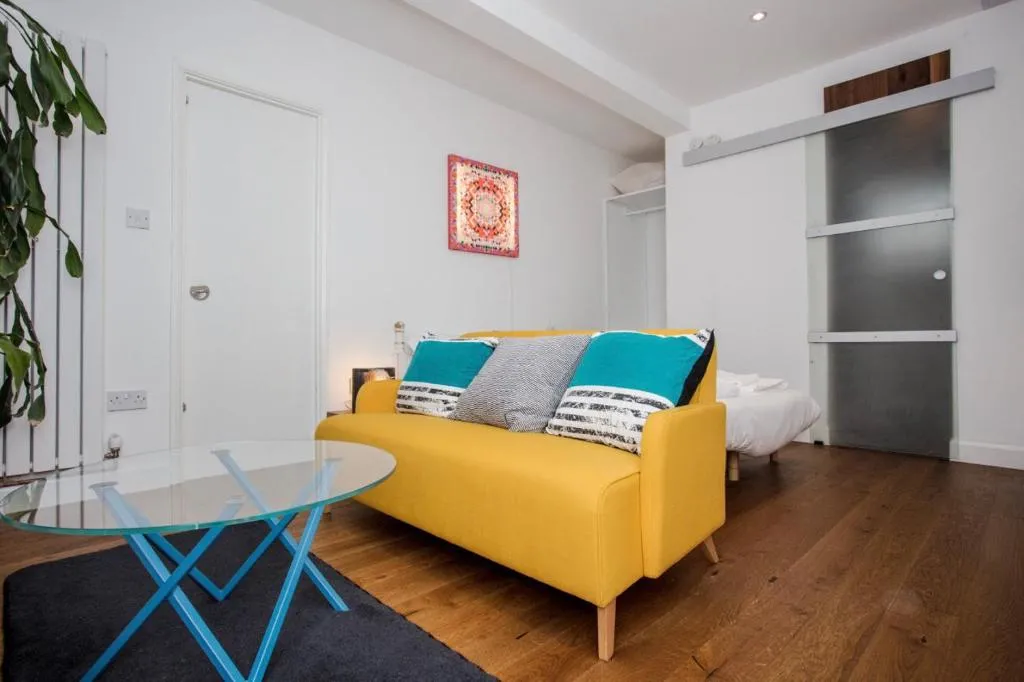1 Bedroom Apartment in Limehouse London, Londra, Marea Britanie