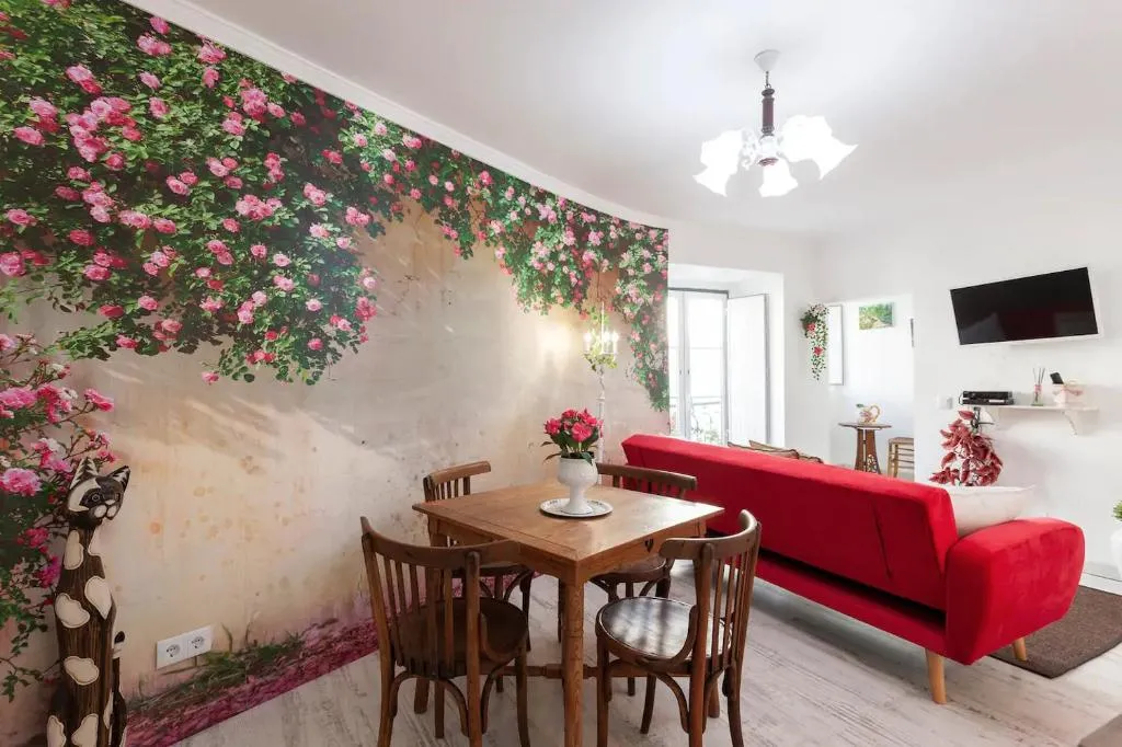 The Garden - Charming 1 Bedroom Apartment in Graça, Amadora, Portugal