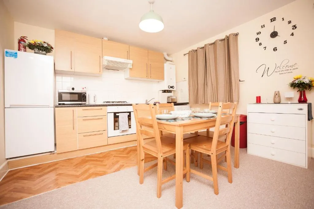 FANTASTIC 1 BEDROOM NEAR NOTING HILL/PORTOBELLO, Londra, Marea Britanie