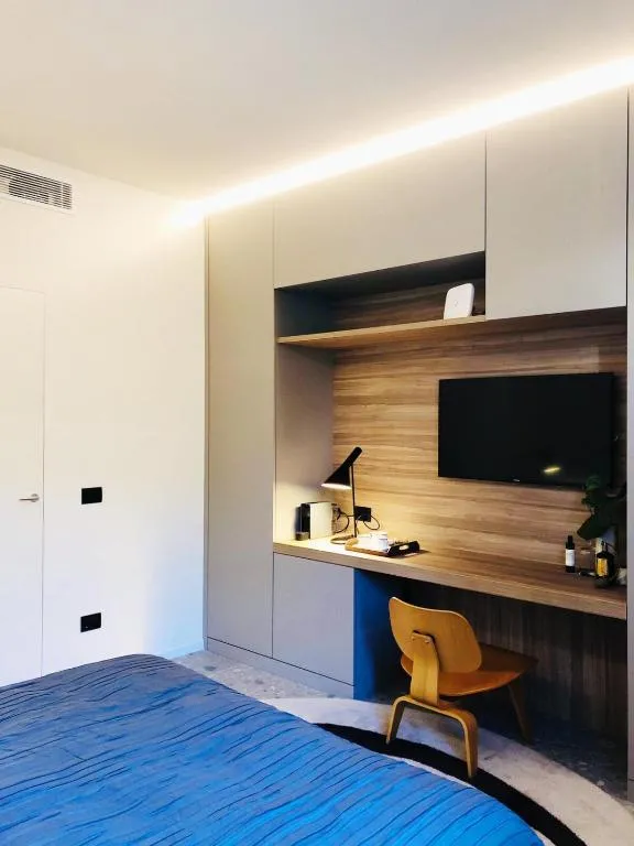 Casa Marghera 24, Milano, Italia