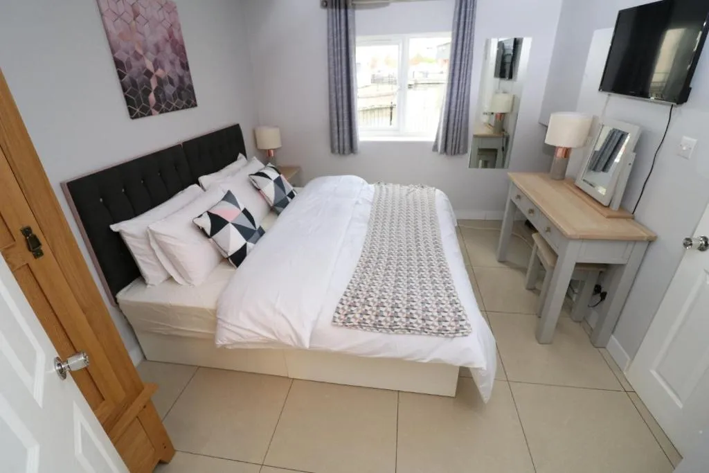 Riverside Rooms, Kidmore End, United Kingdom