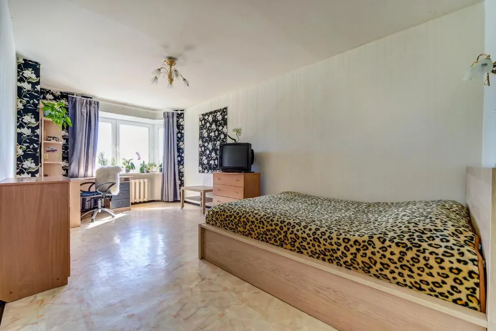 Проспект Славы д.40 к.1, Kudrovo, Russia