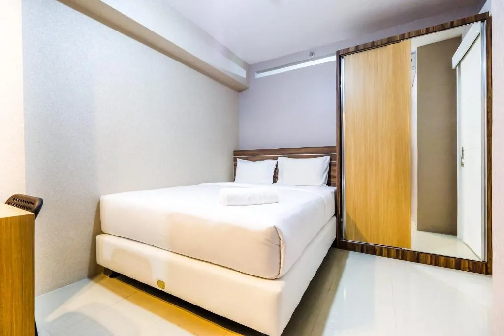 Classic 2BR Bassura City Apartment By Travelio, Jakarta, Indonezia