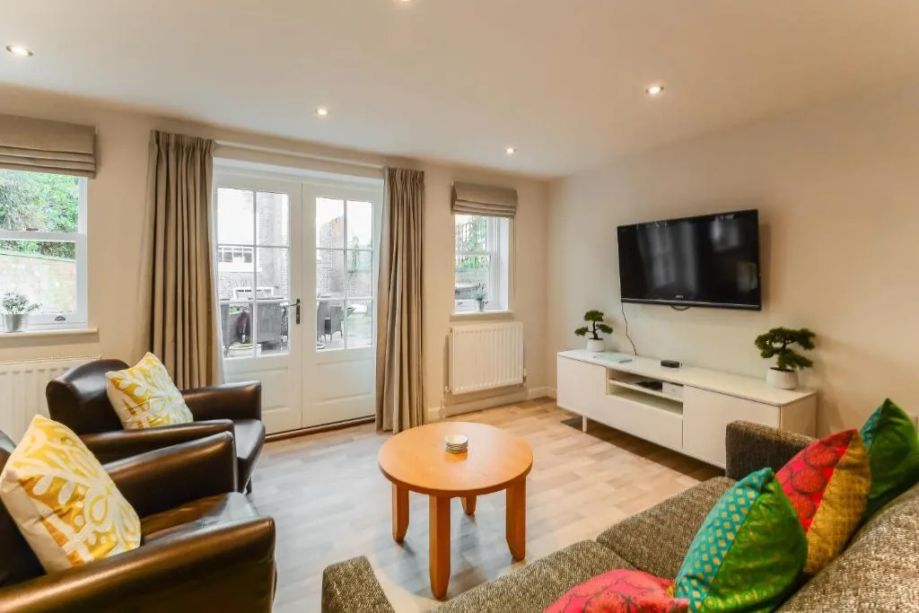 St Marys Mews, York, Marea Britanie