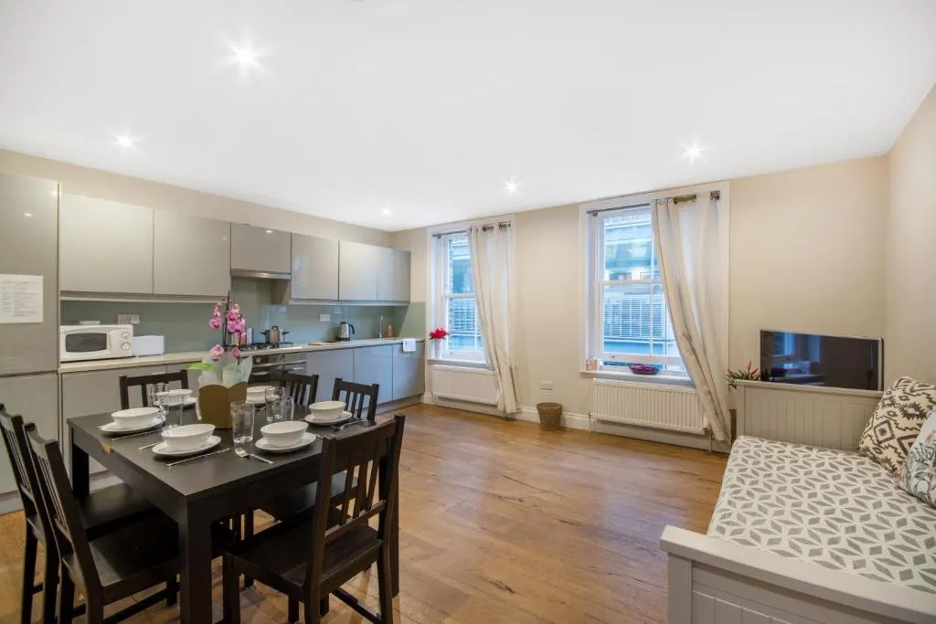 Luxurious Central Soho Apartment, Londra, Marea Britanie