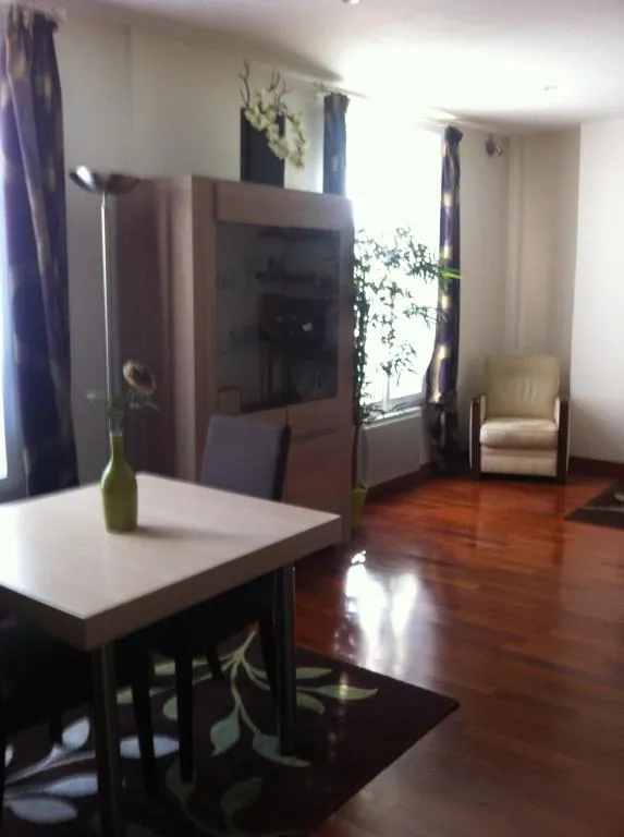 Studio Calme, Paris, France