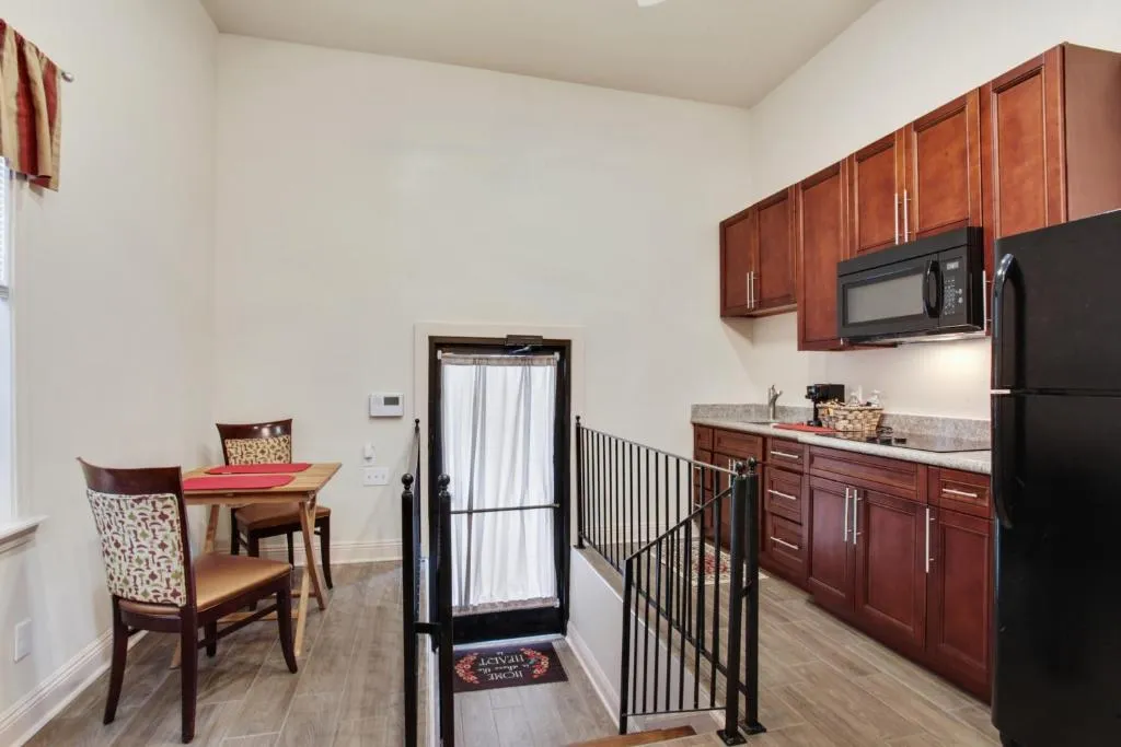 N Broad Studios, New Orleans (LA), United States
