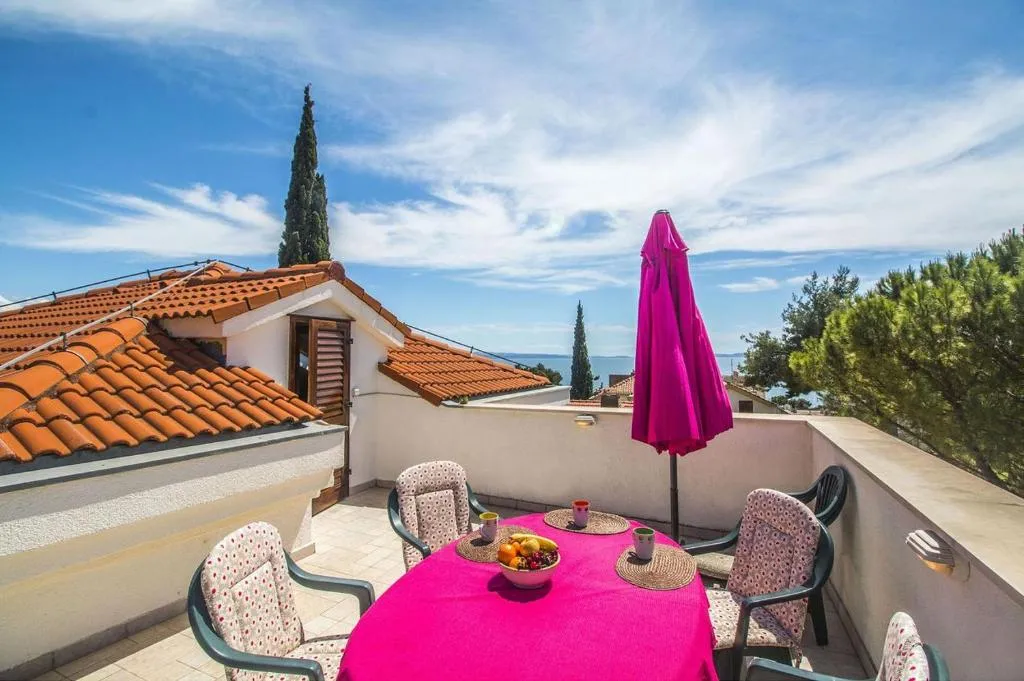 Apartments with a parking space Split - 16247, Split, Croatia
