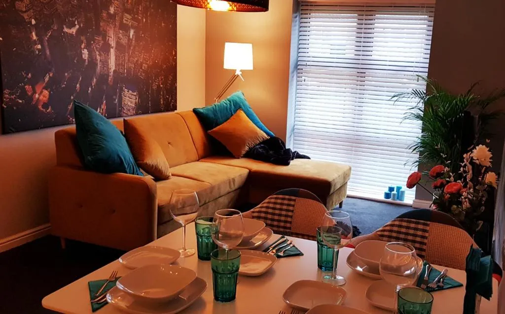 Brand New Chic & Luxury Flat near NEC/Airport/Resorts World/Business Park, Birmingham, United Kingdom
