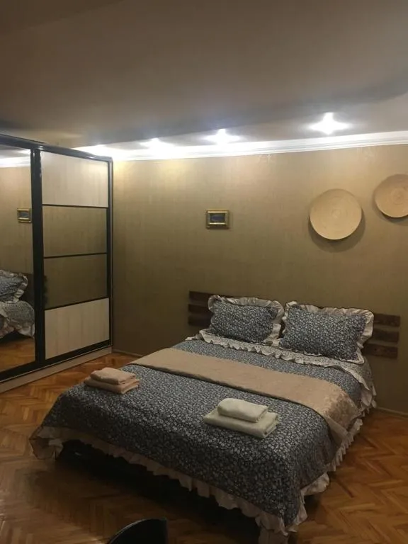 Kvartira na Krakivskiy, Kiev, Ukraine