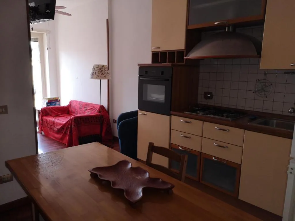 Checchi House, Roma, Italia