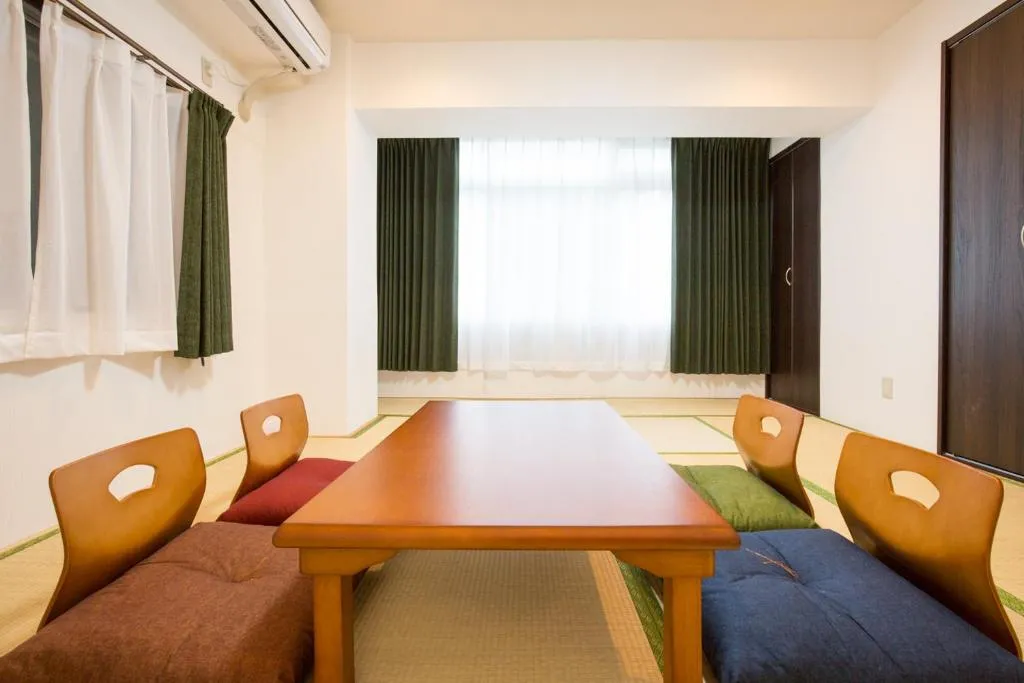 Asakusa Guest House Gym, Tokyo, Japan