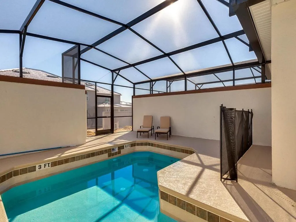 Marvelous 4 Bedroom w/ Screened Pool Close to Disney 1569, Davenport, Statele Unite ale Americii